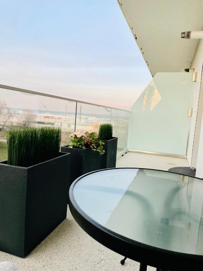White Tower Mamaia Apartament Luaran gambar